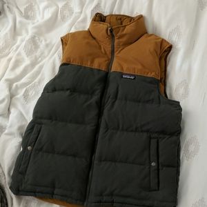 Patagonia Men's Bivy Reversible down vest